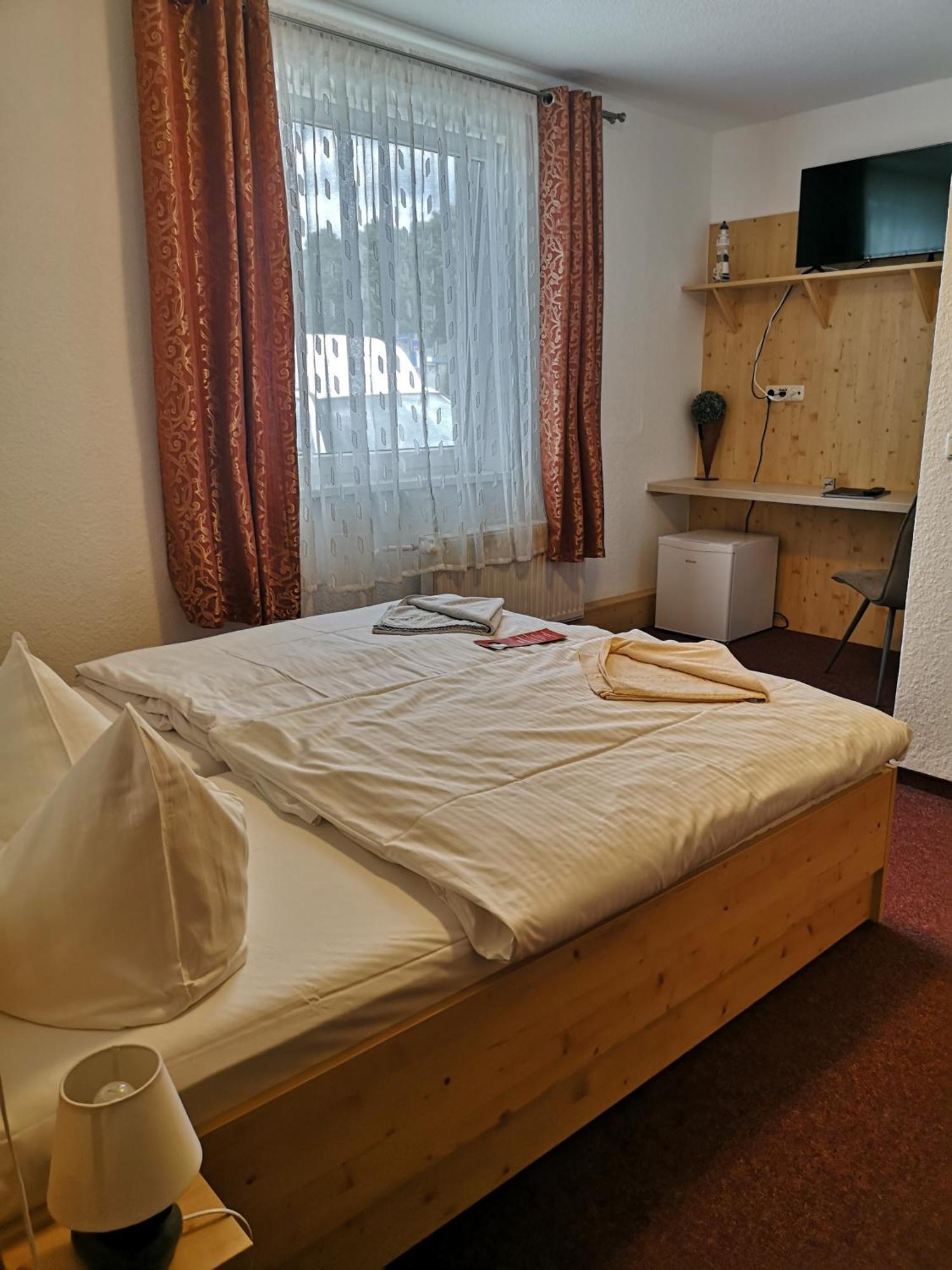 Uschi'S Gasthof Neuendorf  Esterno foto